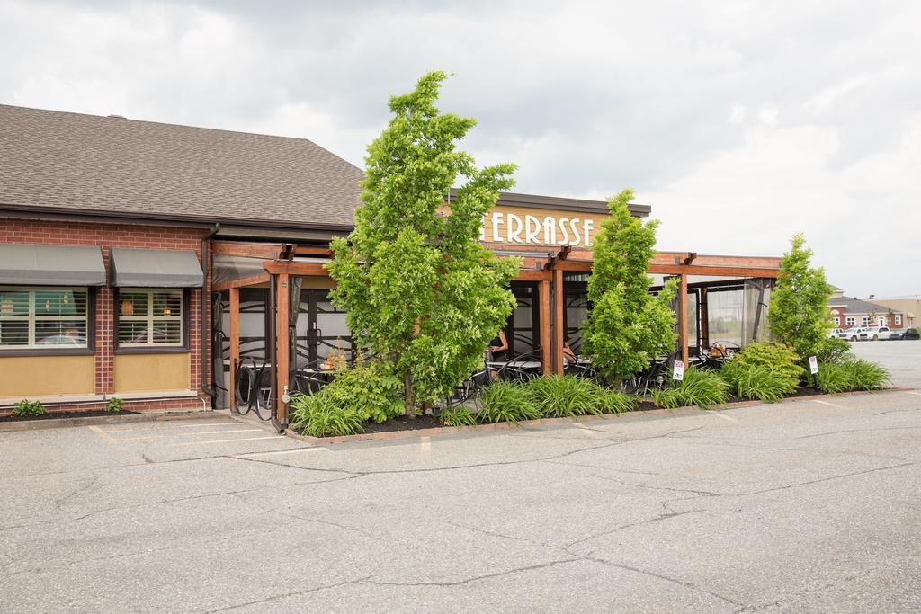 Hotel-Resto-Bar Le Journel Saint-Joseph-de-Beauce Esterno foto